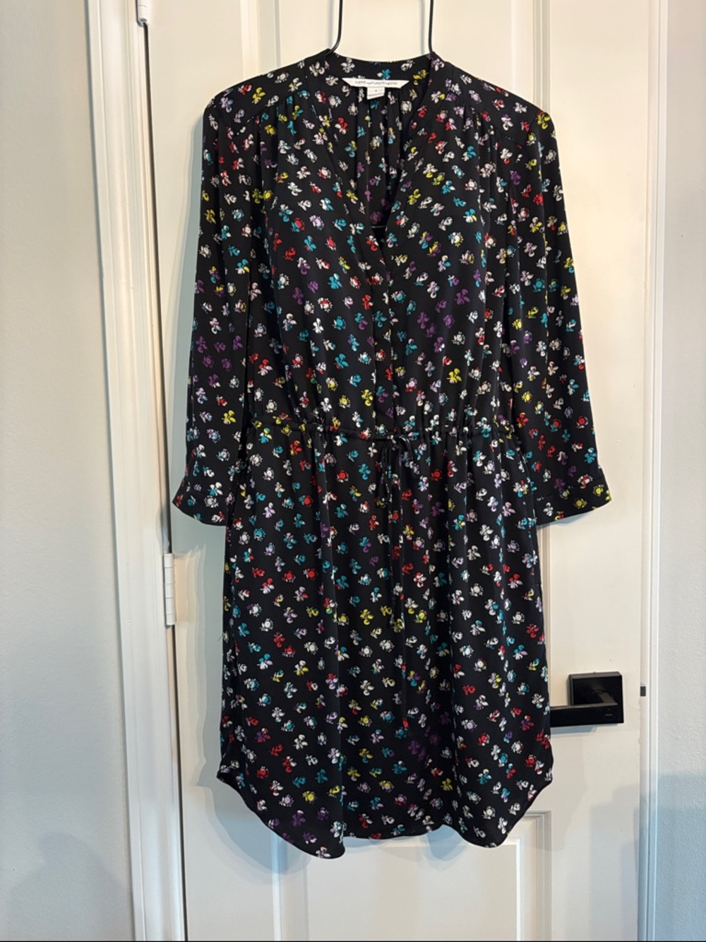Diane Von Furstenberg Black Floral 3/4 Sleeve Drawstring Dress with pockets - 8